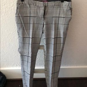 Plaided white and Black pants, size 8